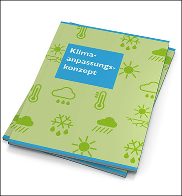 Das Foto zeigt einen Stapel Broschüren. Auf dem Titelblatt steht "Klimaanpassungskonzept" und es wird mit Wetterpiktogrammen geschmückt. 